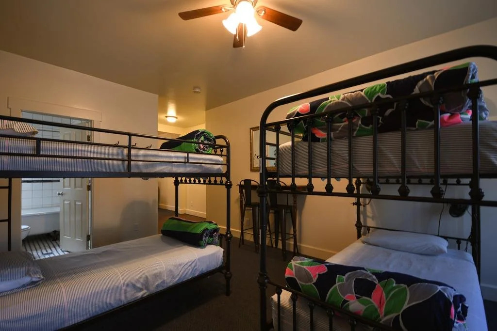 AAE 11th Avenue Hostel