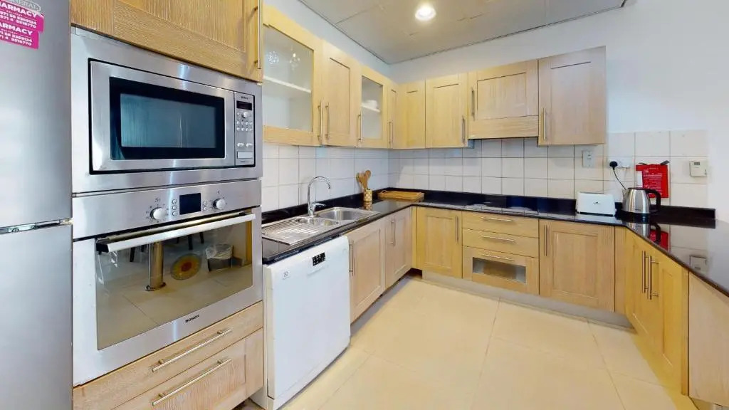 Hometown Apartments - Waterfront 1 Bedroom apartment in Westside Marina