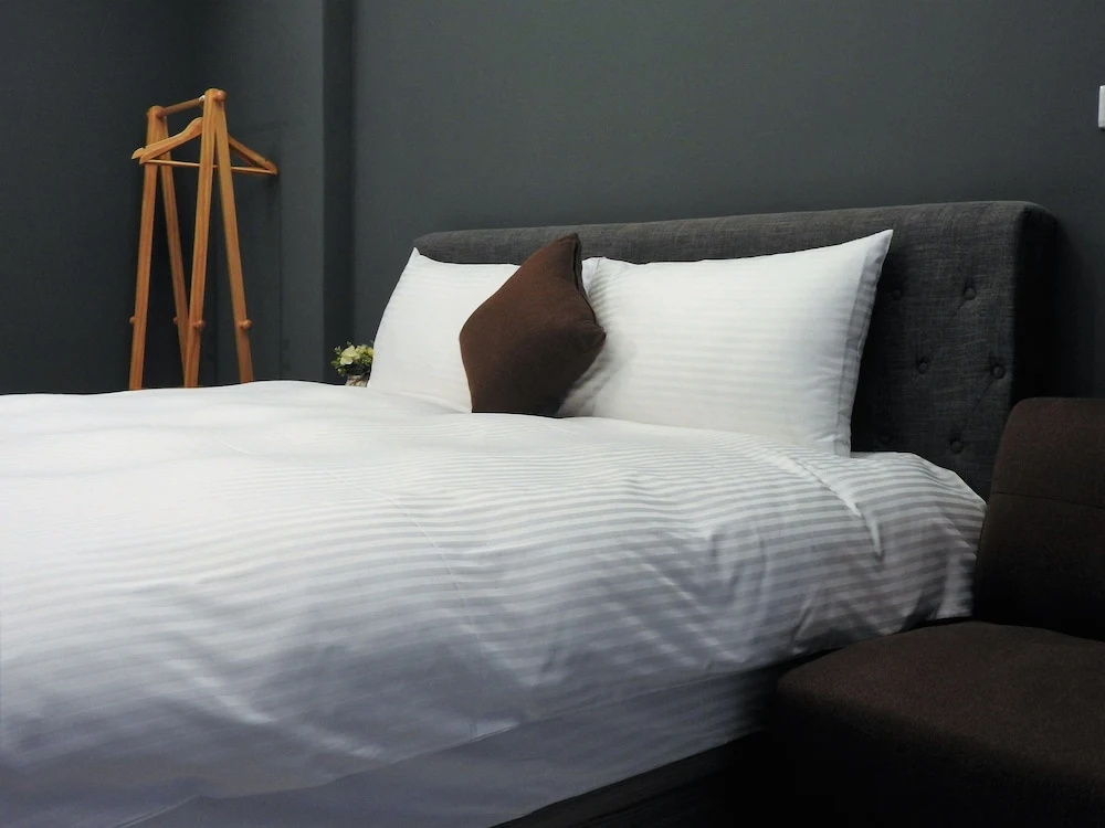 Blue Owl-Hualien No 2396-2397-2398-2399