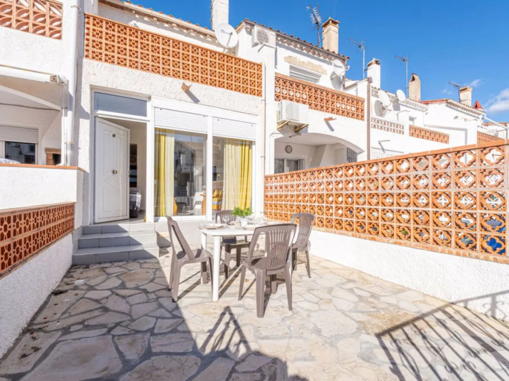House Byblos Empuriabrava