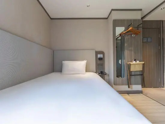 Hi Inn Shanghai Zhongshan Park Branch