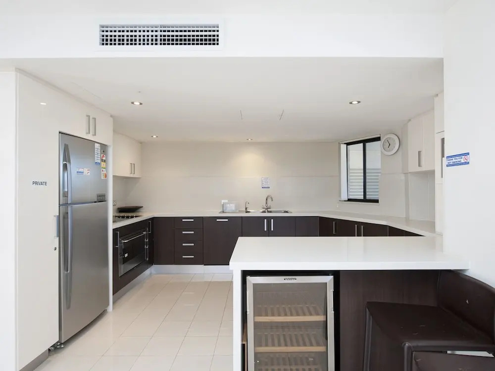 Dolphin Cove, Unit 13/2-6 Government Road