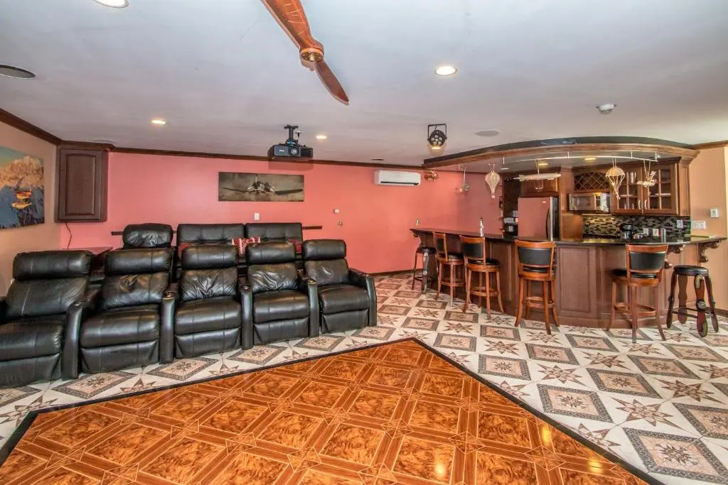 Adventure Suites