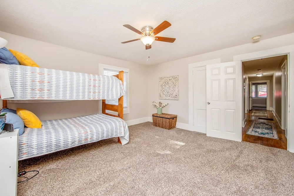 The Broadfoot Bungalow