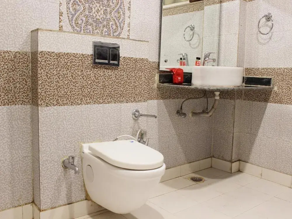Hotel Golden Wings 2 mnts New Delhi railway station