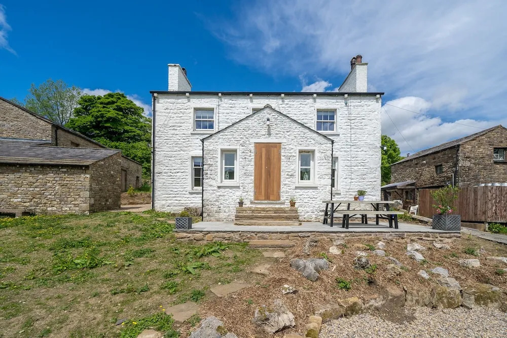 Hollins House