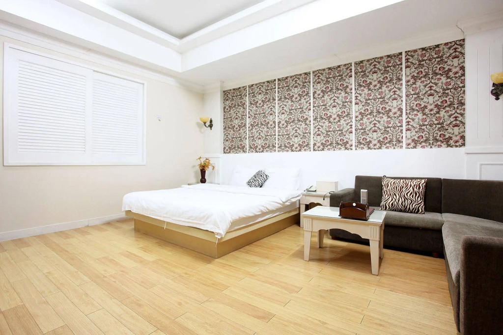 Luxury Hotel
