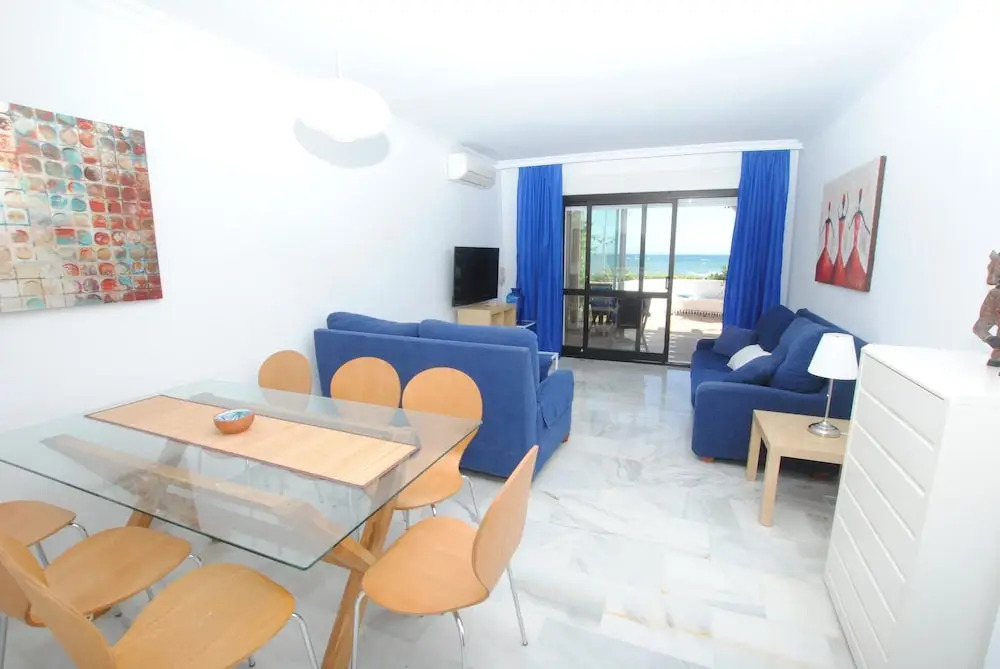 Villa Pino Beachfront Bungalow