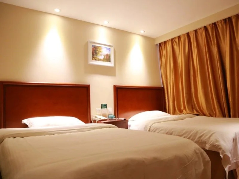 GreenTree Inn ShanDong JiNan East WenHua Road Taishan Technology Mansion Express Hotel
