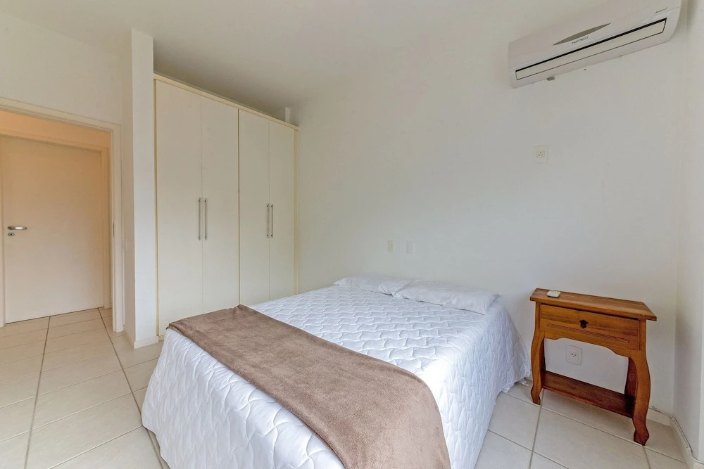 Apt With Pool 250m From Jurere Beach Aya201