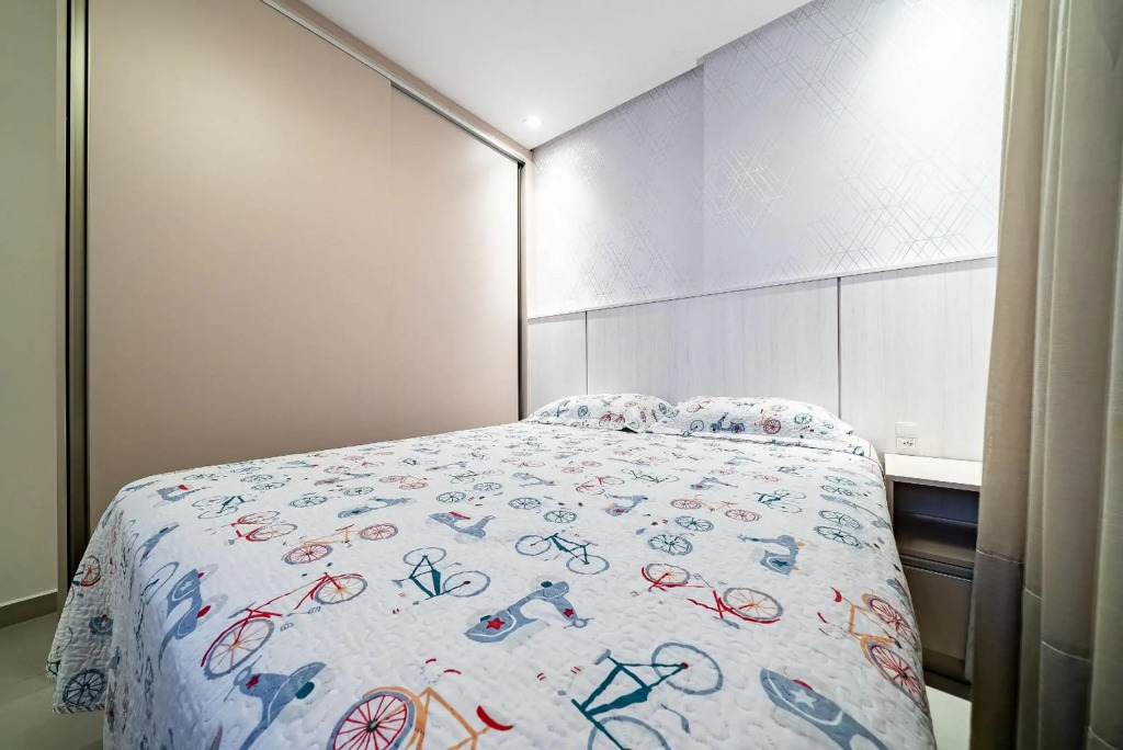 200 - Apartamento 3 dormitórios na Praia de Mariscal