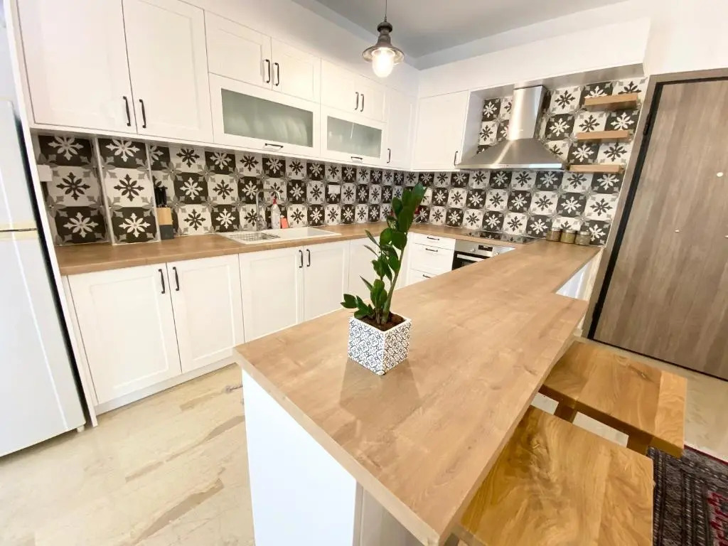 Luxury central beach suite 1’beach 5’downtown