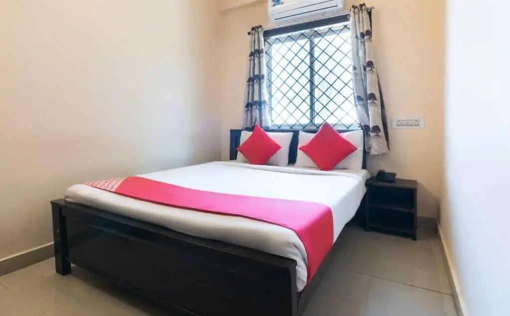 Spandana Residency By OYO Rooms