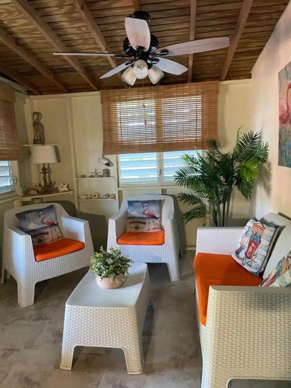 Naniqui Cottage