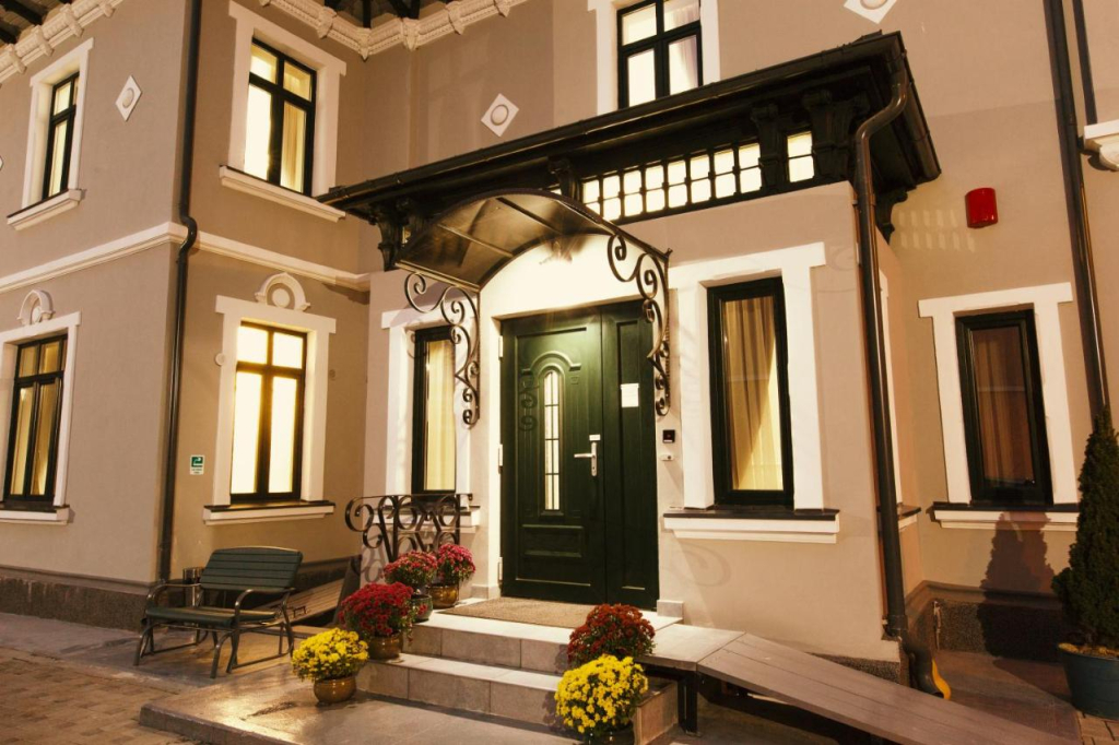 Prestige Hotel