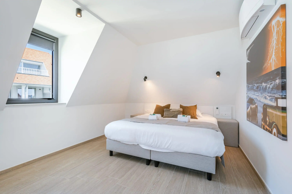 Luxurious house with indoor elevator in Knokke