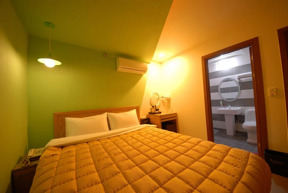 Hyu N Motel