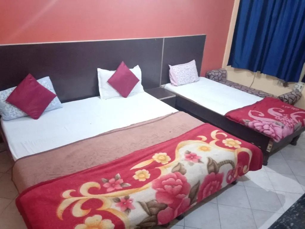 Yash Guest House