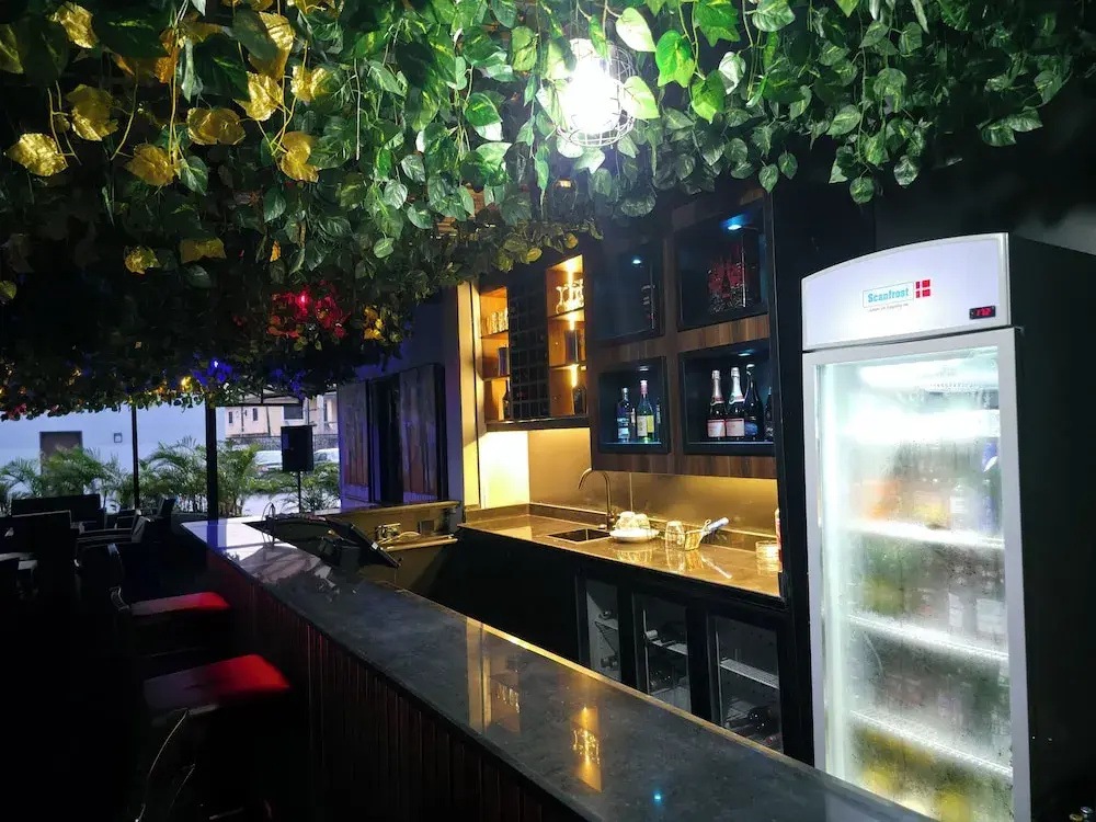 Ivotel Luxury Hotel
