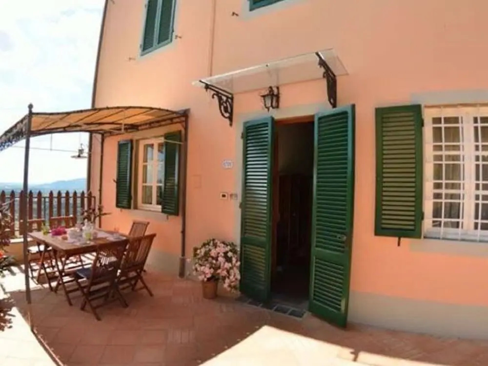 House in Ciciana With Pool and Scenic Views