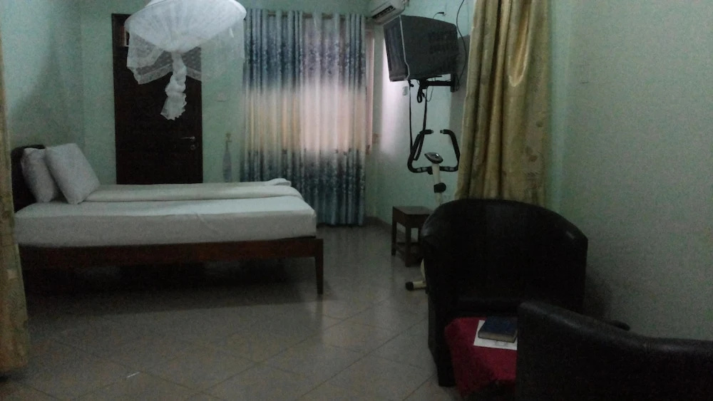 DaysInn Hotel