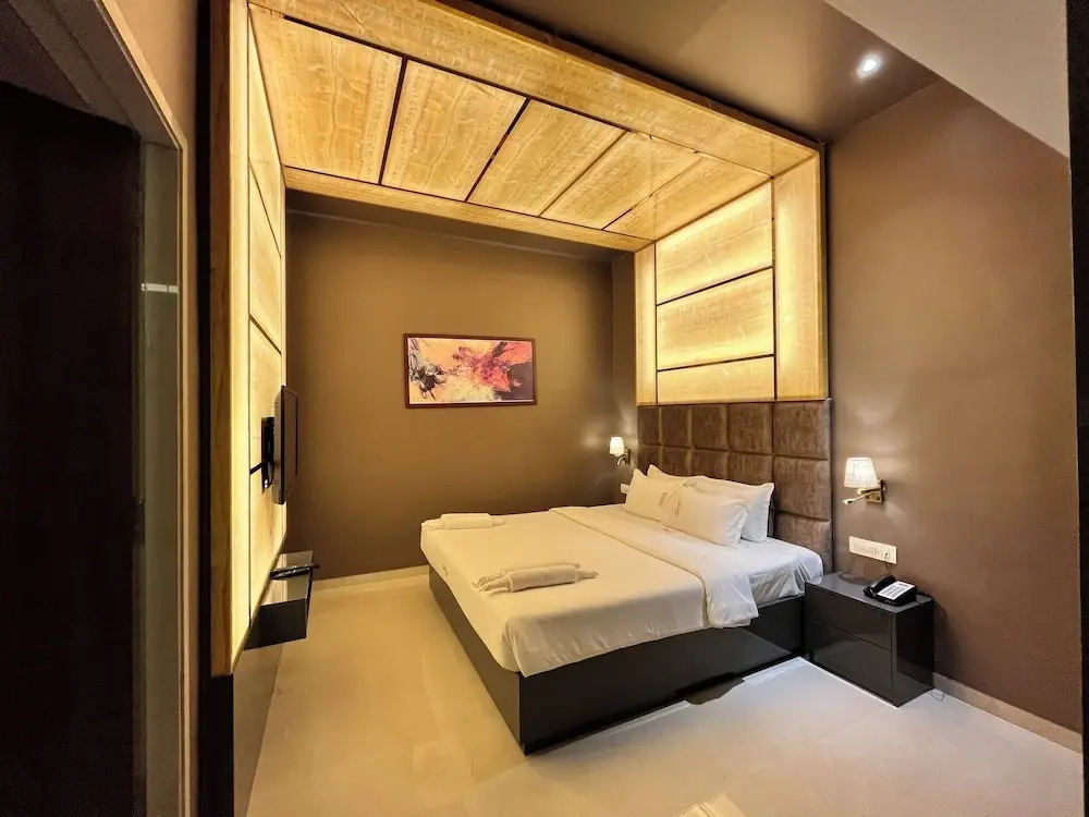 Galaxy Club & Hotel