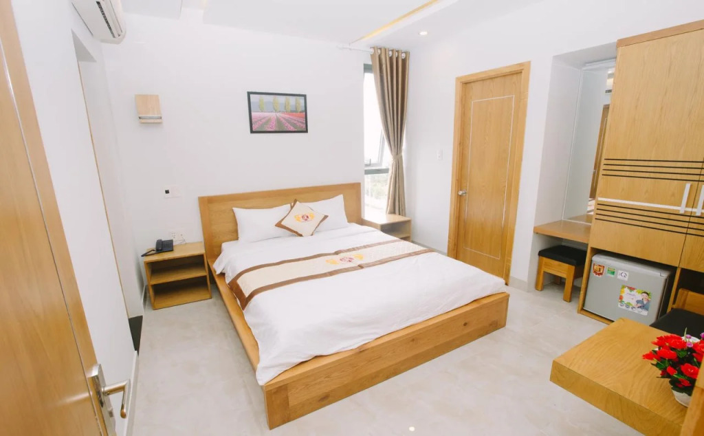 Tan Hoang Long beachfront hotel-Apartment ,Da Nang