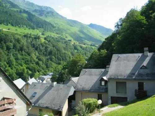 Apartment Appartement Duplex Avec Parking Couvert Deux Chambres