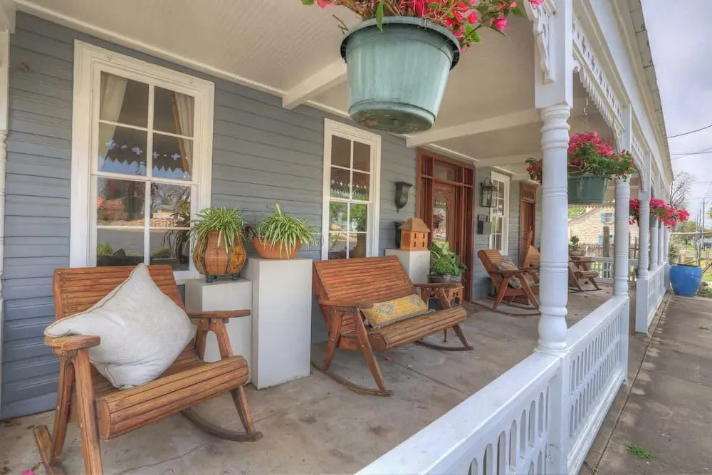 Gillespie House-2 Suites-walk to Main St!