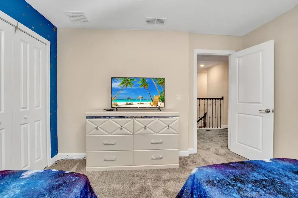 4559naluxury Lake View 8 BR Villa With Games Room