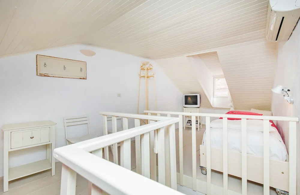 Peti Apartment