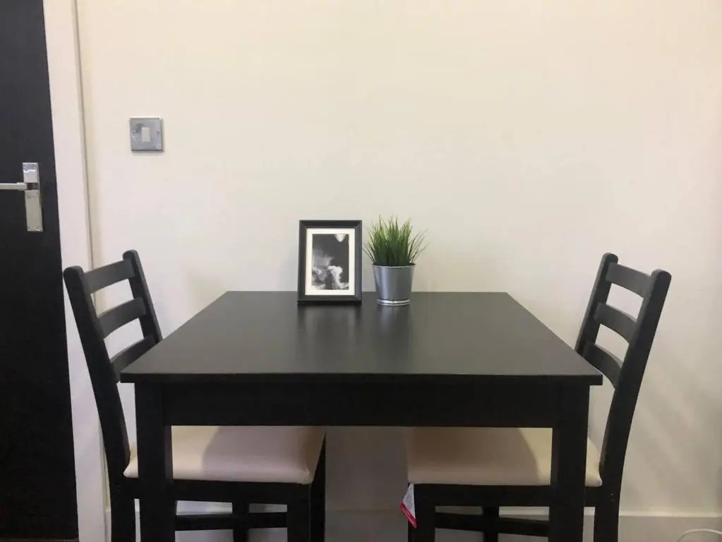 Spacious 1 Bed Apartment In The City Centre