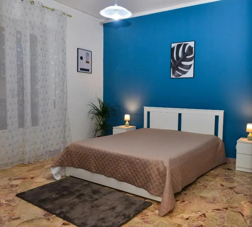 Amaryllis Apartments