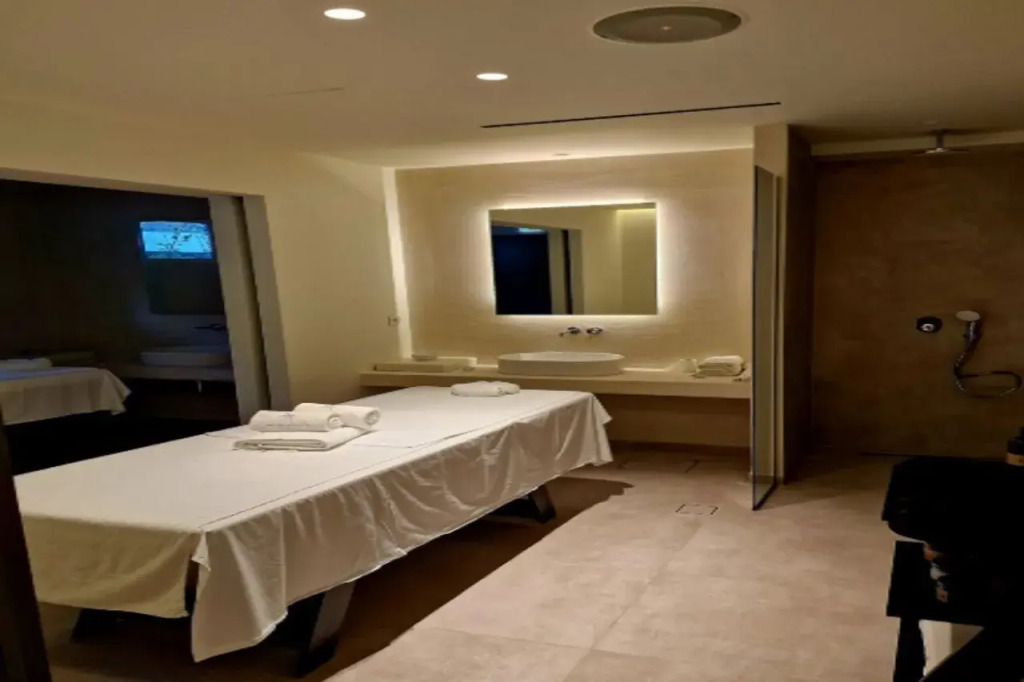 Tsamis Zante Suites