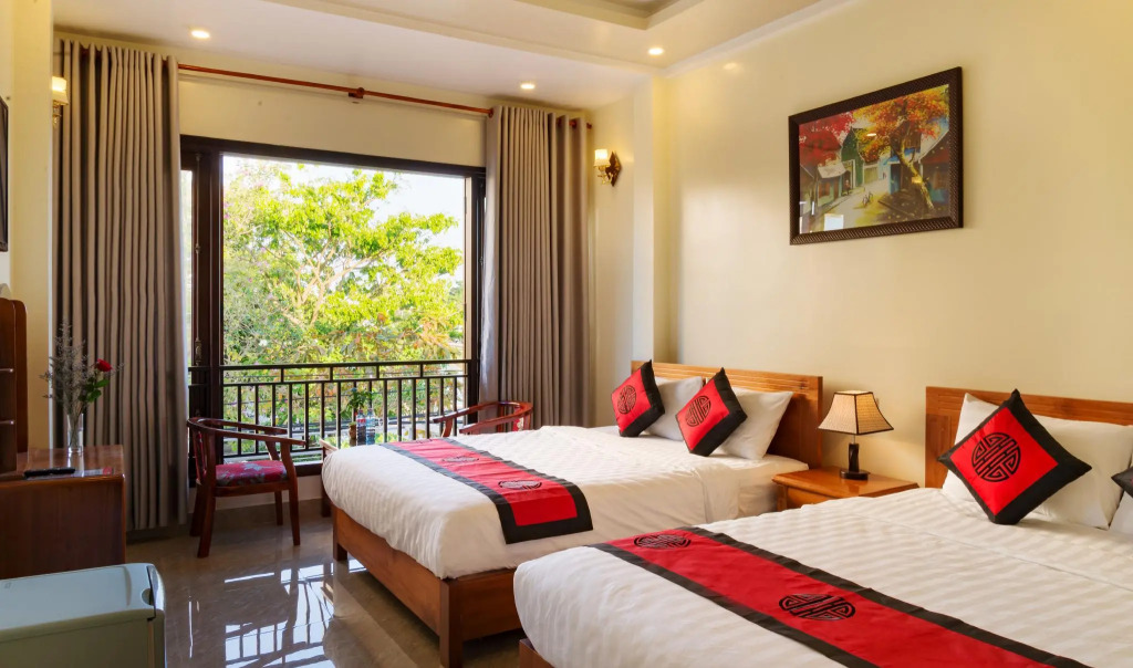 HT Riverside Homestay