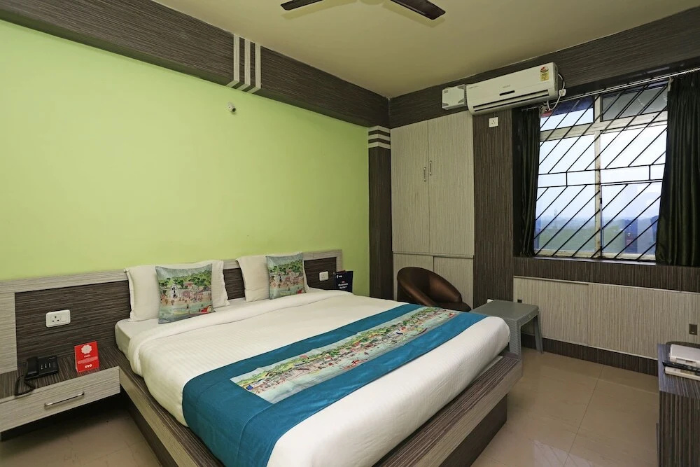 Hotel Star Lotus by OYO Rooms