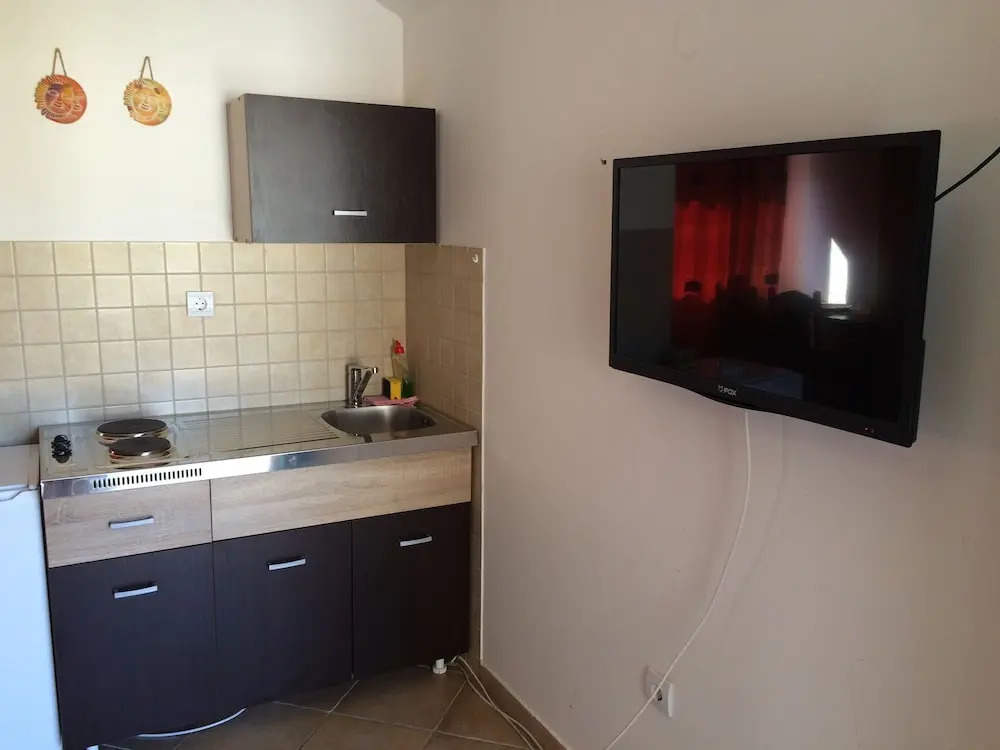Apartments Lav Costas