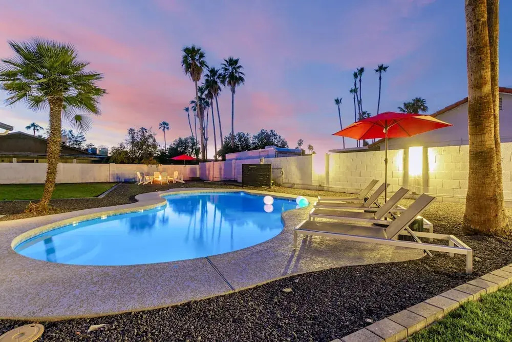 Agave on Cactus Private Pool Firepit Sleeps 10