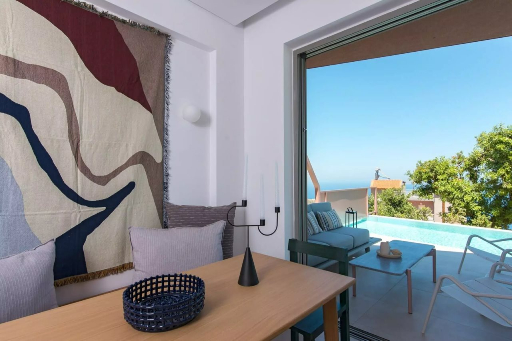Plethora Luxury Suites