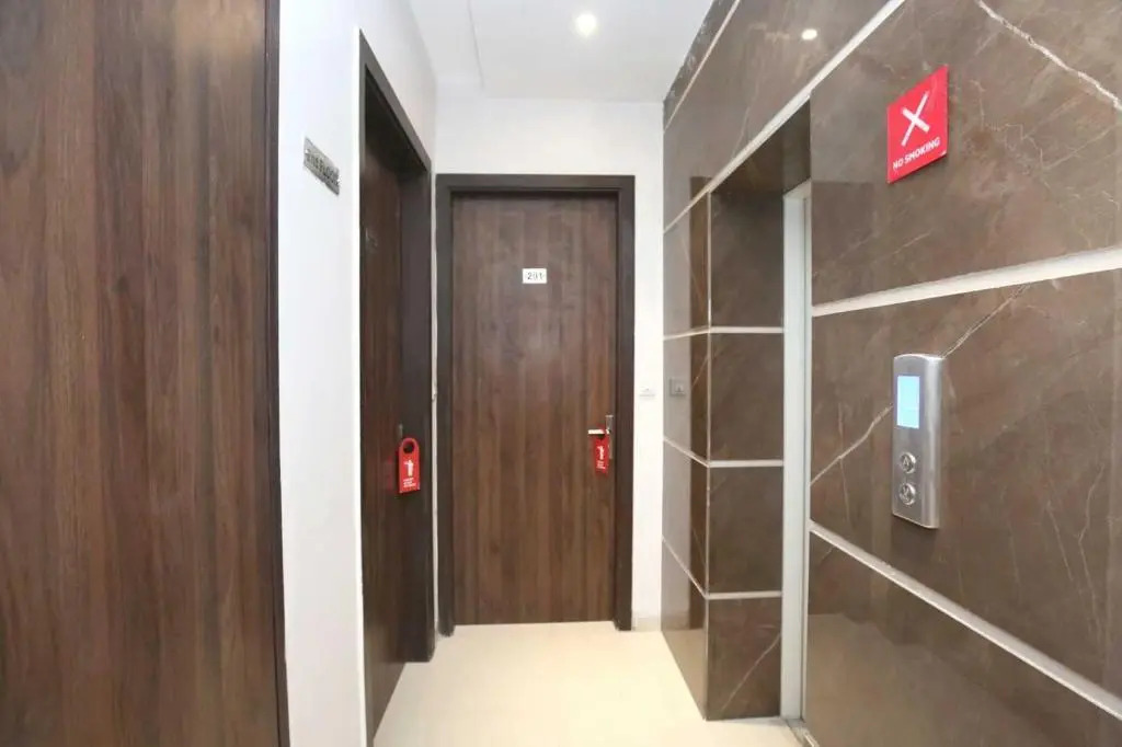 Hotel O Grand Star