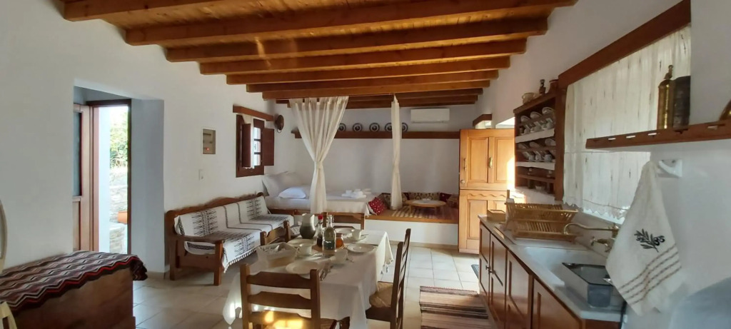 Traditional house in Asfendiou