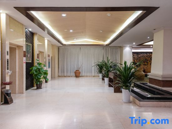 Sanjiang Peninsula Hotel