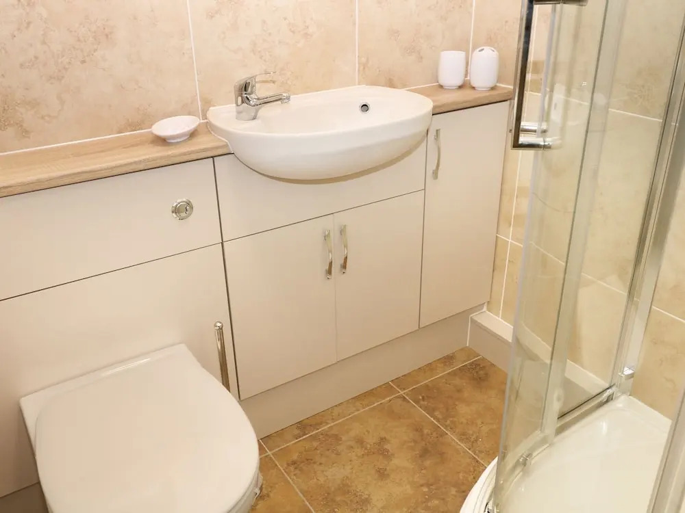 2 Regency House