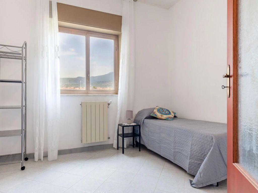 Sunny apartment in Giarre, close to sea with a splendid view