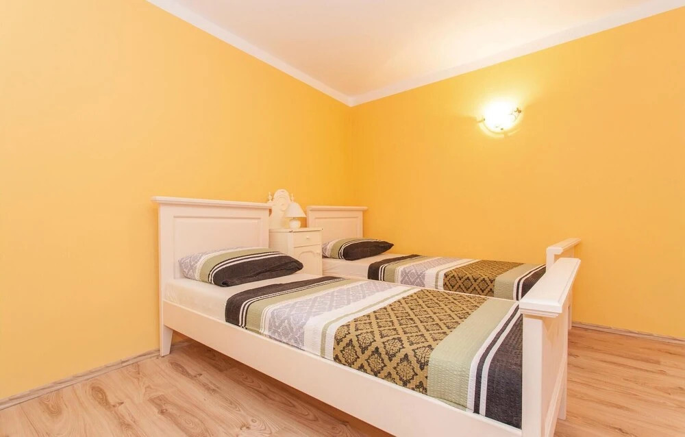 Awesome Apartment in Omisalj With