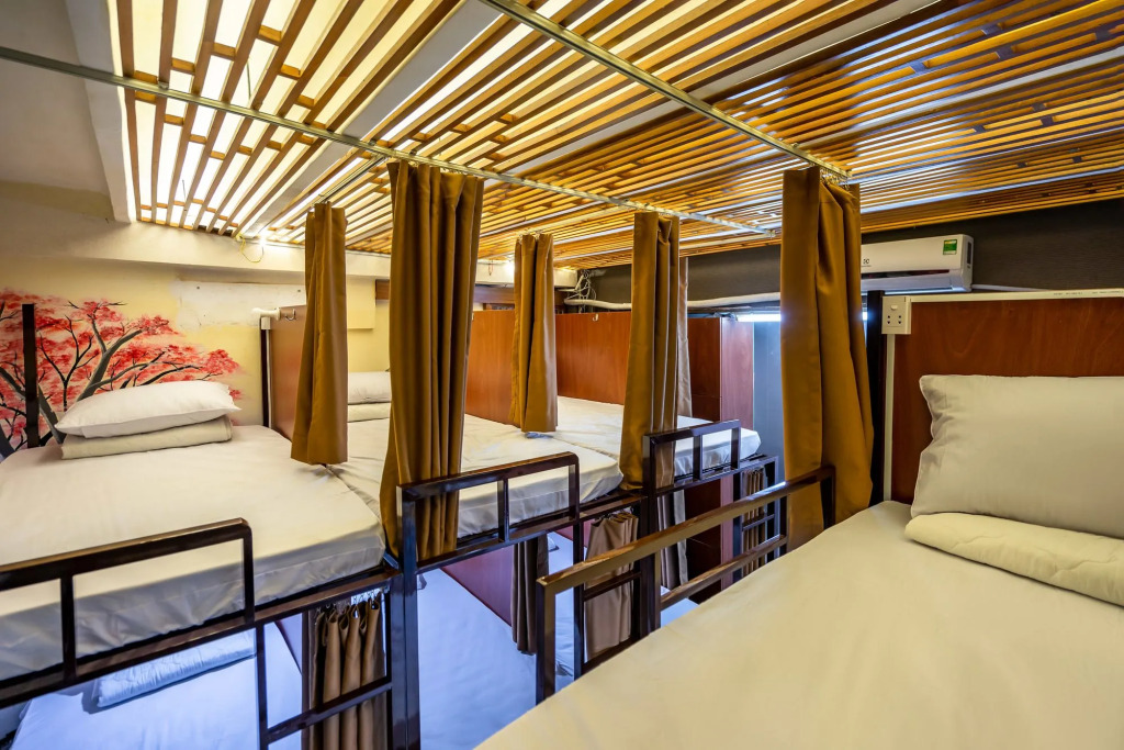 Saigon Capsule Hostel - Adults Only