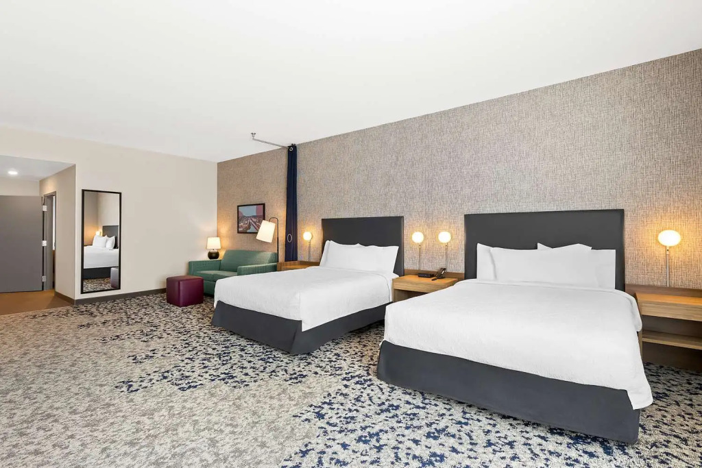 Home2 Suites By Hilton Hendersonville