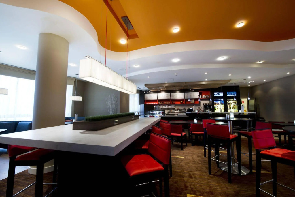 Courtyard by Marriott Mississauga-Airport Corporate Centre West