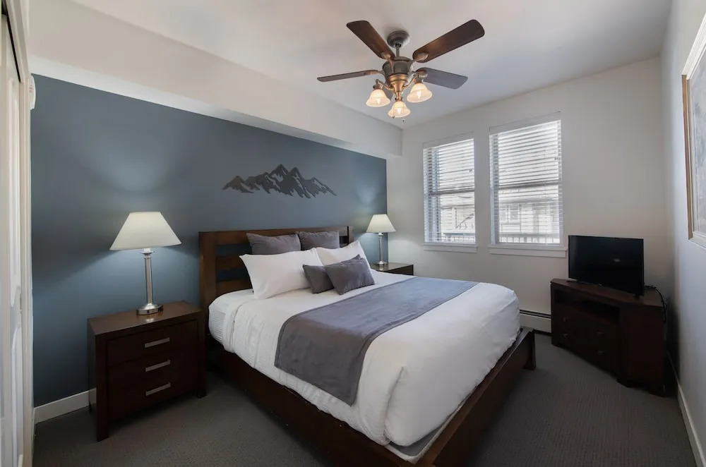 Condo with Ski Resort View Private Balcony - Fraser Crossing/Founders Pointe Premium-Rated 3619