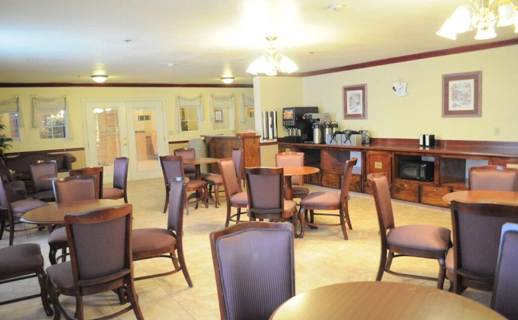 Best Western Plus John Jay Inn & Suites